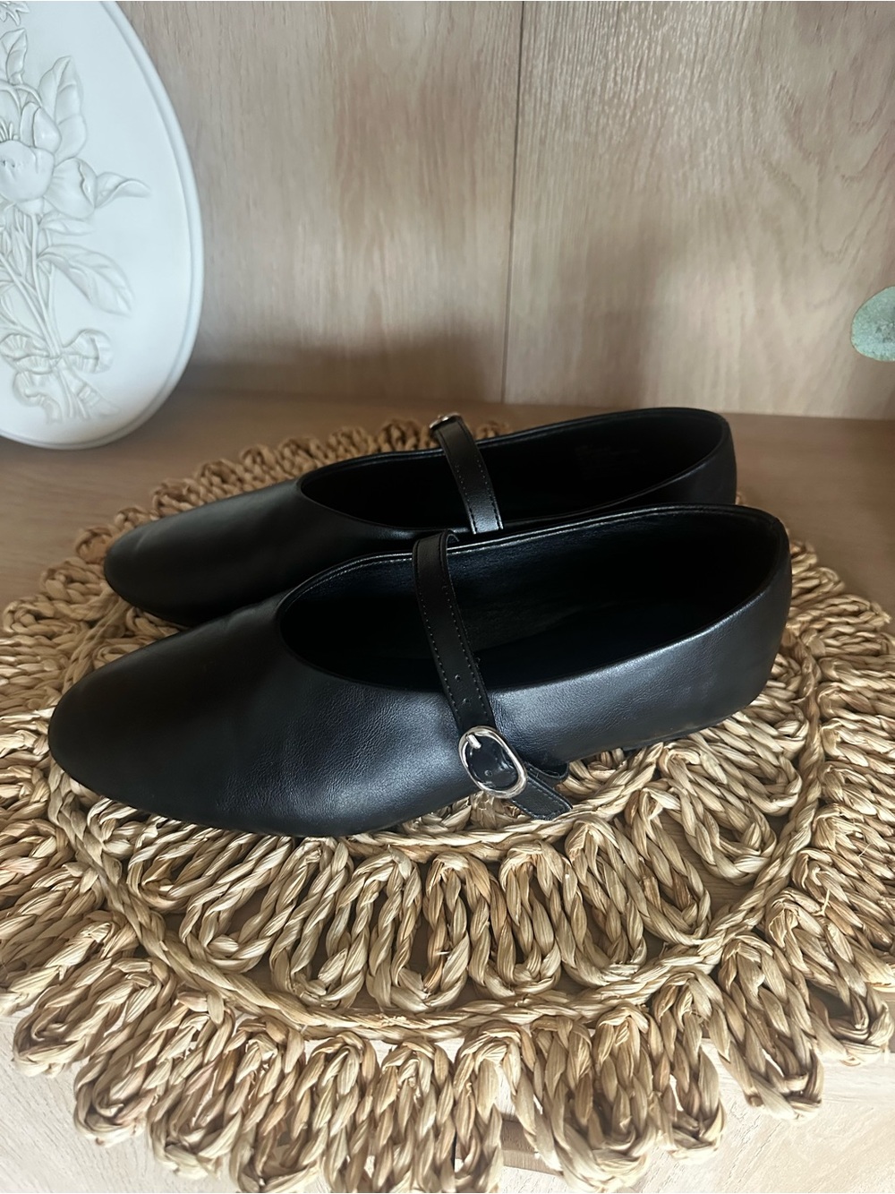 GAP Black Mary Jane Flats with Buckle Strap - Picture 2 of 4